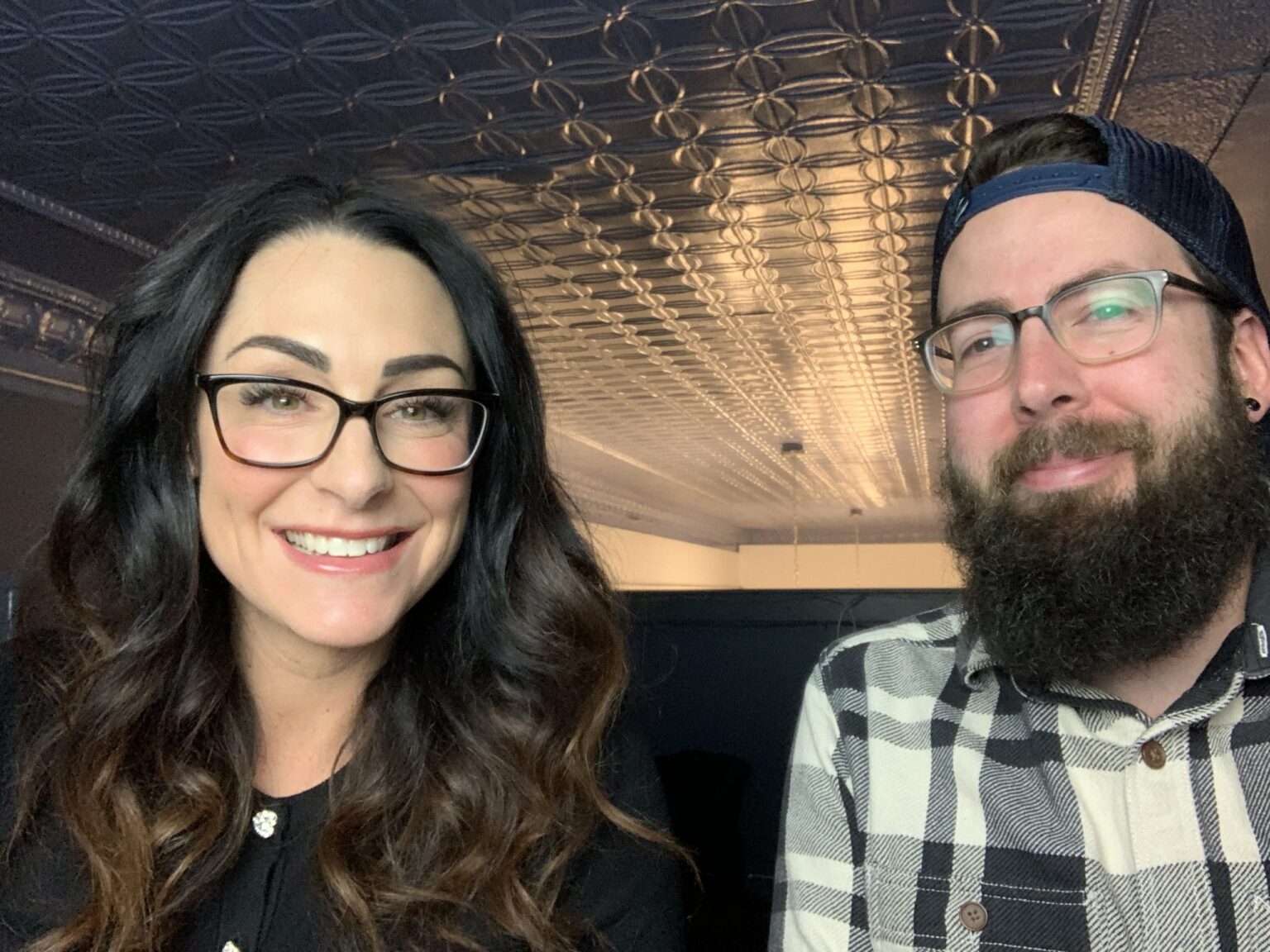 better-business-podcast-host-kelli-rae-and-lane-taking-selfie-before-new-episode-scaled-1