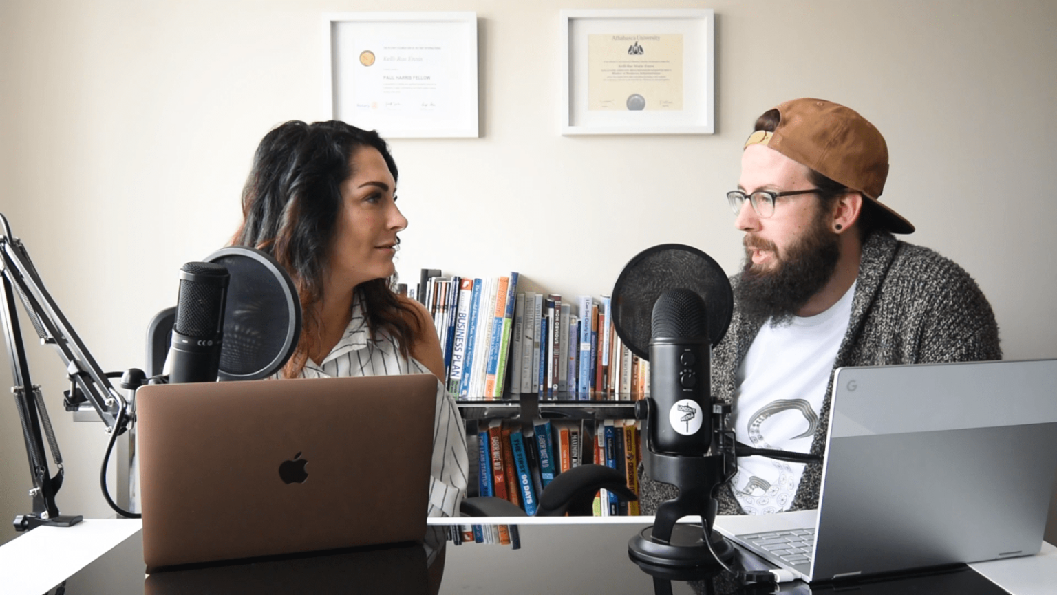podcast-host-kellirae-and-lane-talking-during-episode